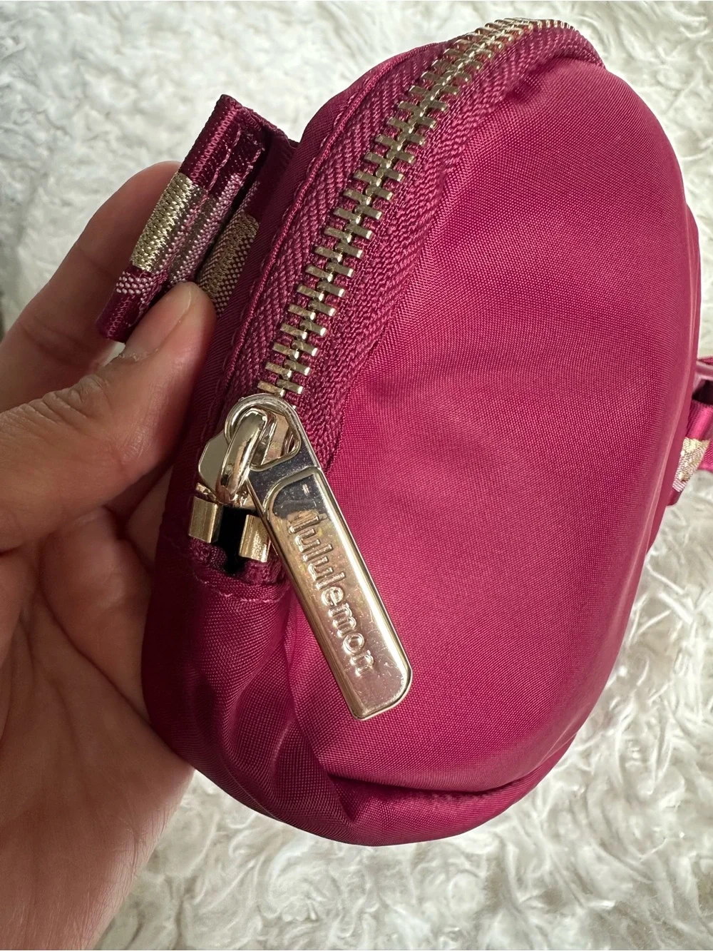 Lululemon Everywhere Burgundy Belt Bag